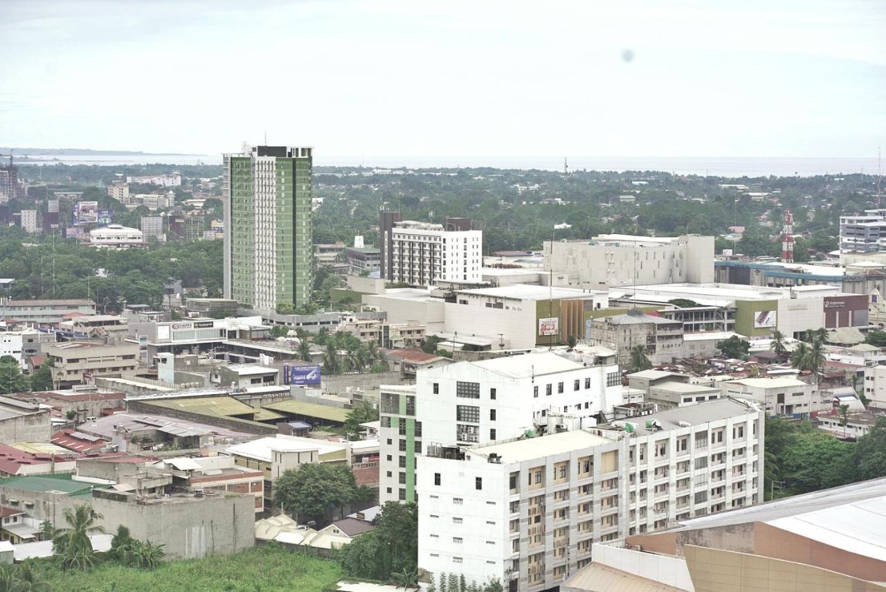 Quince Studio W/ Balcony Orochi Staycation Ph At Loop Tower Cdo Cagayán de Oro Exterior foto